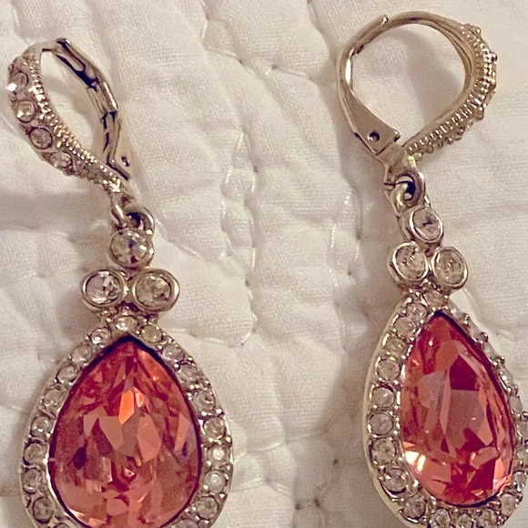 Givenchy teardrops rose pink earrings